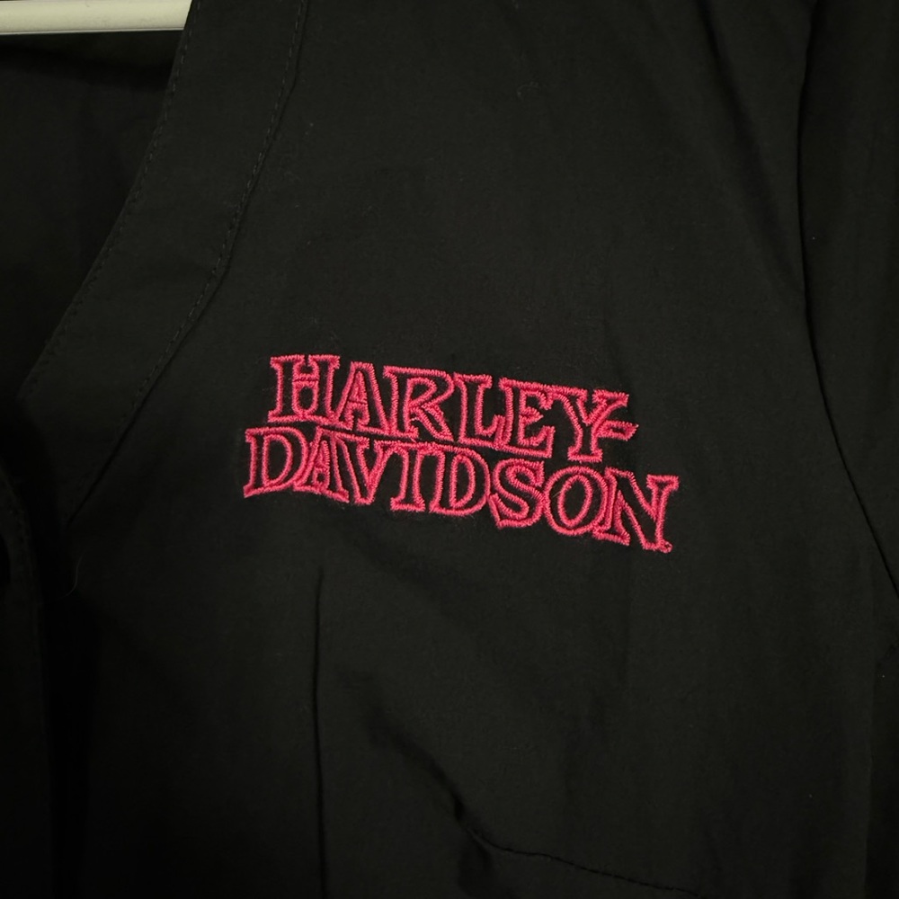 Women’s Harley Davidson Willie G Skull Laced Side Shirt with Rhinestones - Picture 5 of 10